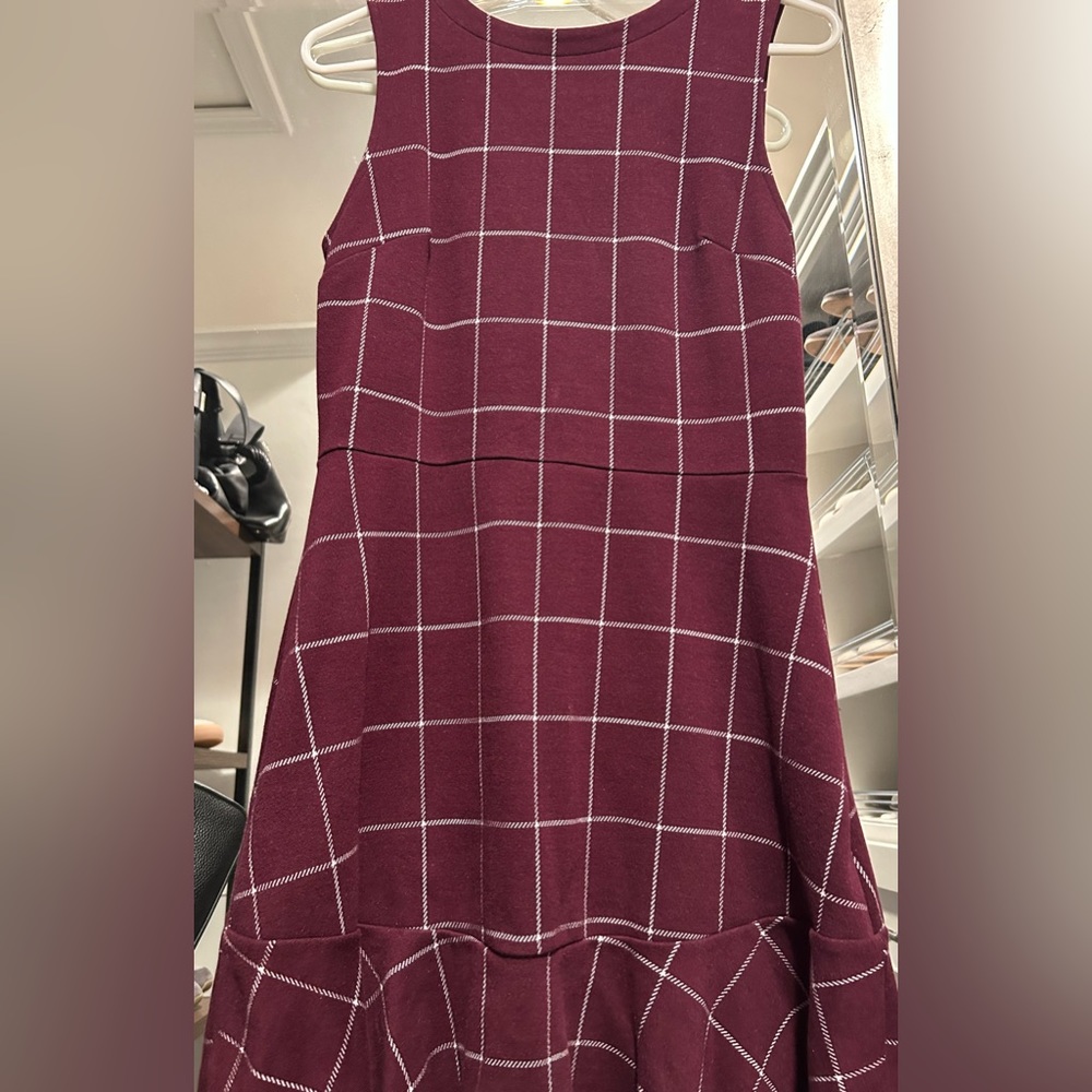 Maroon w/White Square Pattern Gap Fit and Flare Sleeveless Mini Dress